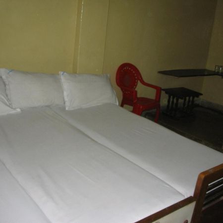 Vasantha Lodge Purasawalkam chennai Ruang foto